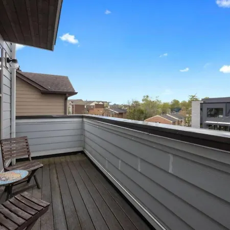 The Ivy 3 Bedroom 2.5 Bath In West End